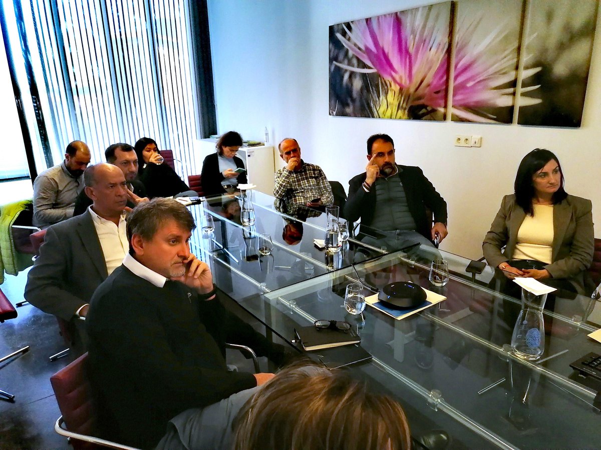 FELCODE's tweet photo. 📍 El presidente de la @DiputacionBadajoz, Miguel Ángel Gallardo, recibe a la delegación de autoridades de Cordillera 🇵🇾en su pasantía con #FELCODE.
Han visitado también el consorcio PROMEDIO, referente en gestión de residuos y agua en la provincia 🌍💧
#FELCODE #Mancomunidades https://t.co/wZKtD8x8v9
