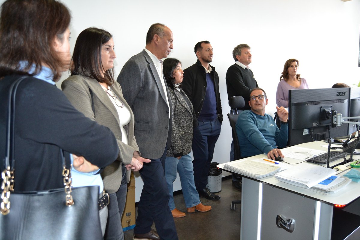 FELCODE's tweet photo. 📍 El presidente de la @DiputacionBadajoz, Miguel Ángel Gallardo, recibe a la delegación de autoridades de Cordillera 🇵🇾en su pasantía con #FELCODE.
Han visitado también el consorcio PROMEDIO, referente en gestión de residuos y agua en la provincia 🌍💧
#FELCODE #Mancomunidades https://t.co/wZKtD8x8v9