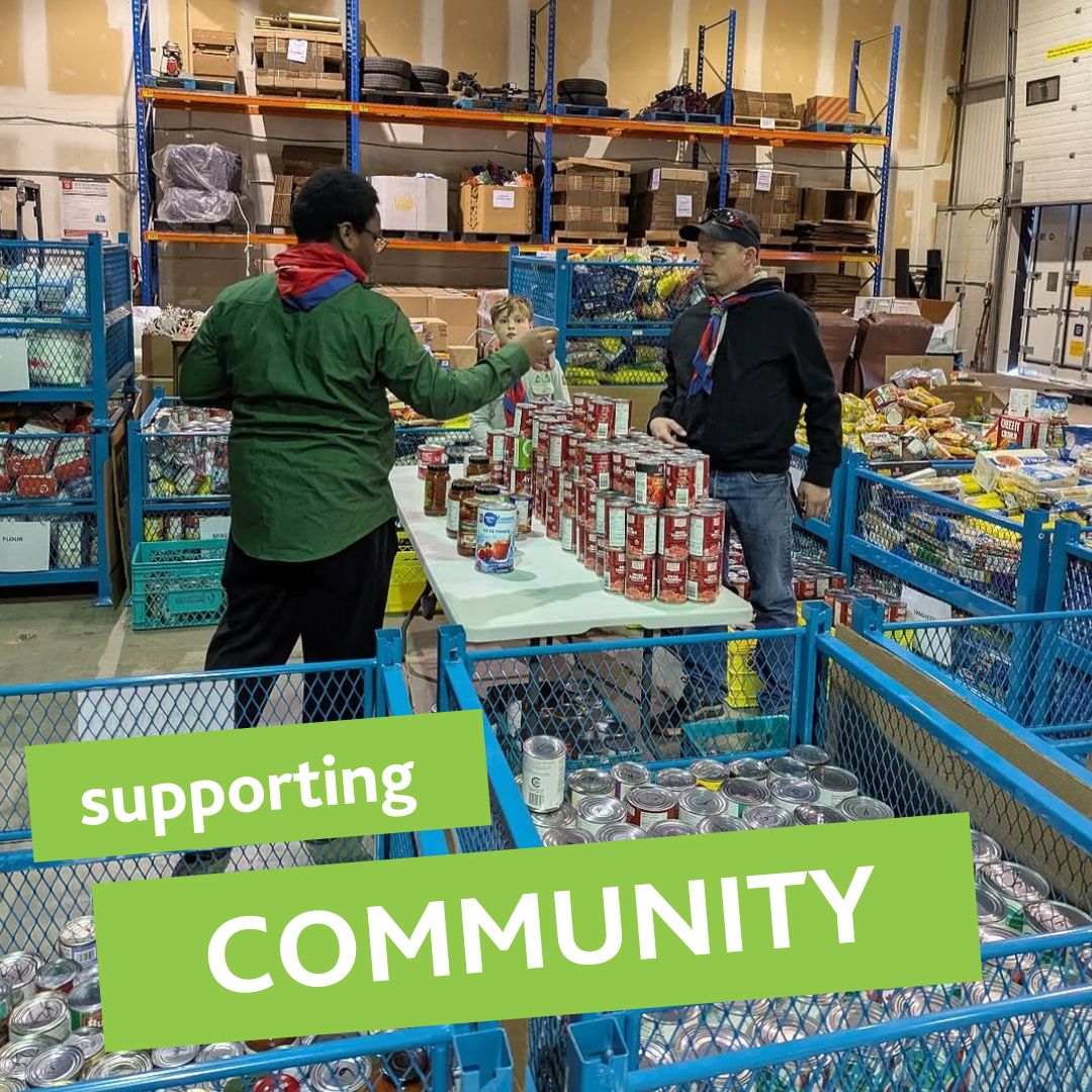 scoutscanada's tweet image. 👏 Making a Difference!

Scouts packed hampers at the Veterans Food Bank, supporting 300+ households facing food insecurity.

Proud to give back &amp;amp; honoured to be invited again! 🌍💚

#ScoutsDoStuff #GivingBackToTheCommunity #ScoutingValues