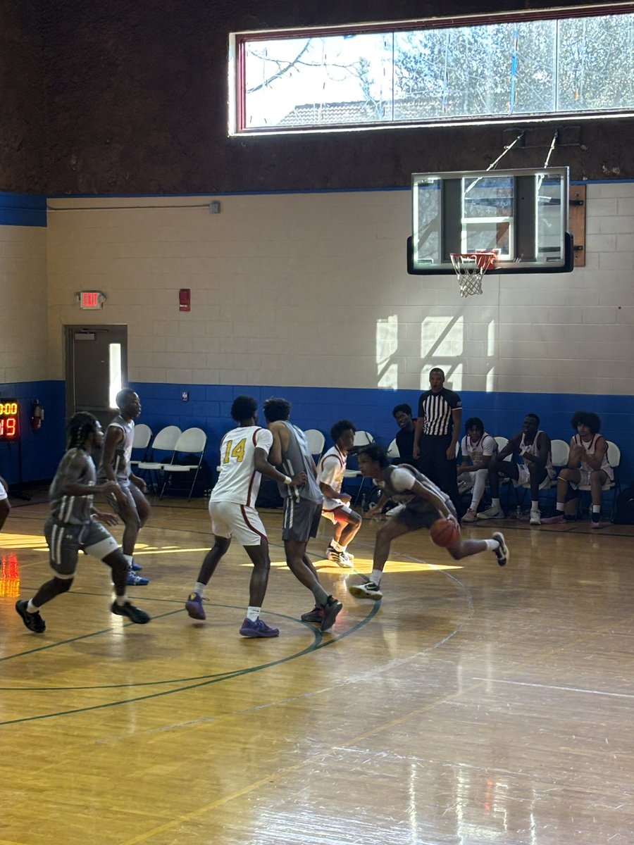 HoopsInParadiseInvitational tweet media