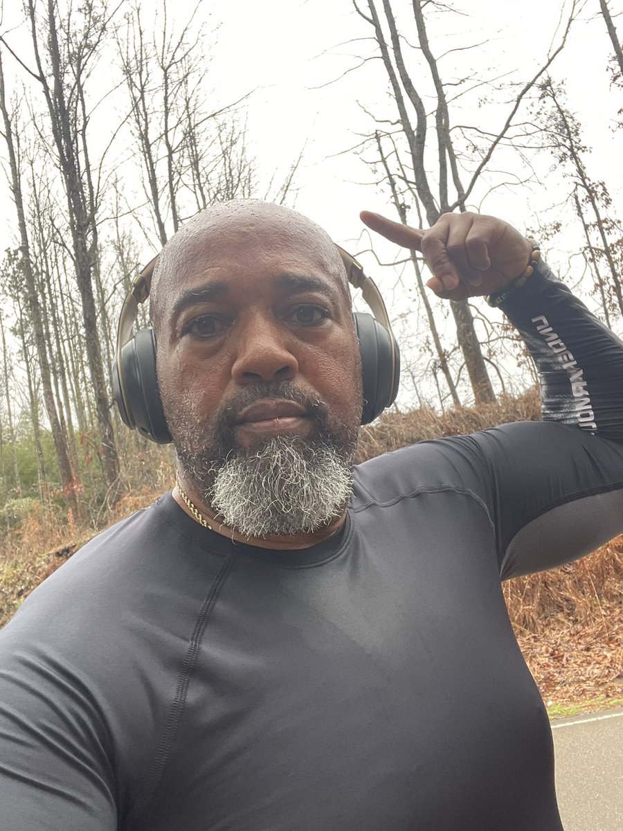 Gods_Mailman's tweet photo. Winning Wednesday!! 1 mile run 173 calories https://t.co/84PPhPWe7E