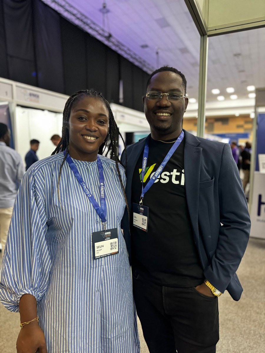 VestiOfficial's tweet photo. Our CEO @Olusolamusan live at the @AfricaTechSMT in Nairobi, Kenya BE with CEO @ifedurosinmiE @herconomy
CEO of @fezdeliveryco @Sesealley
Team @TechCabal
Nubi @paystack
#VestiAtATS #VestiKentaLaunch
#VestilnKenya #MigrationMadeEasy
#TechForMigration #Nairobi #AfricaTech https://t.co/Eu4B3mF4kB