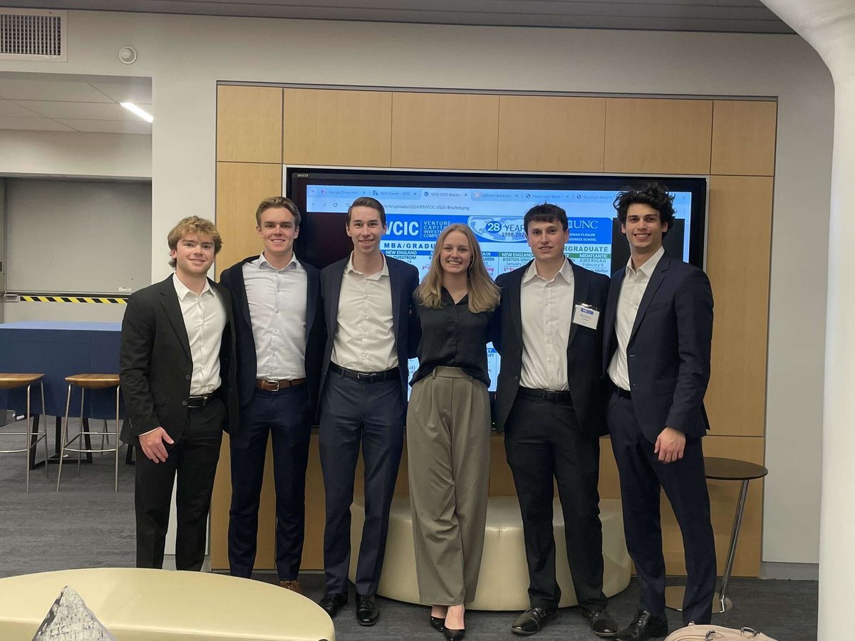 Six members of Husker Venture Fund traveled to Cleveland to compete in the regional Venture Capital Investment Competition (VCIC) last week!

Thank you for representing @unlincoln and the state of Nebraska on a national scale.

#StartSomething #GrowSomething #VCIC
