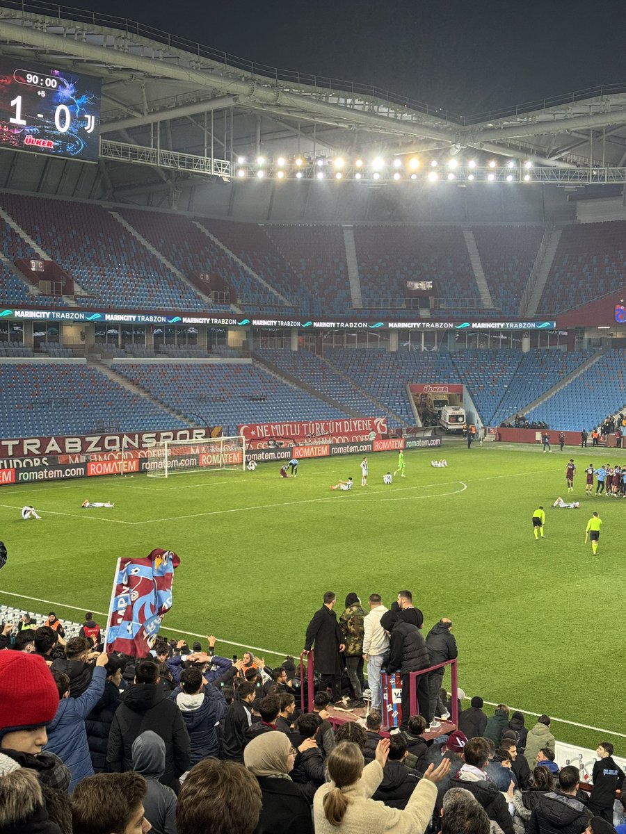 Yerde minik Juve’liler💪 tebrikler U19 ❤️💙