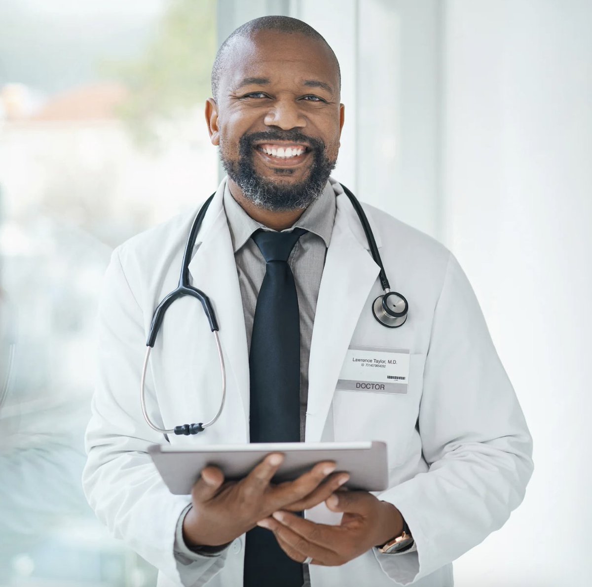 🏀💪 Representation in sports medicine matters! Black healthcare professionals and researchers are closing the gap in athlete care and injury prevention, ensuring all athletes receive equitable treatment. #BlackHistoryMonth #EmorySportsMedicine