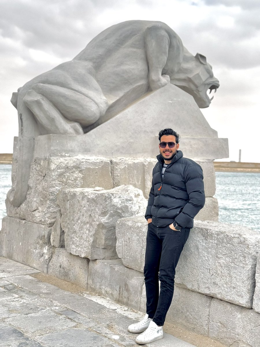 hamdyykamel's tweet photo. خليك زي البحر تتحب ويتخاف منك 🌊🦅 https://t.co/FtYdVUWupp