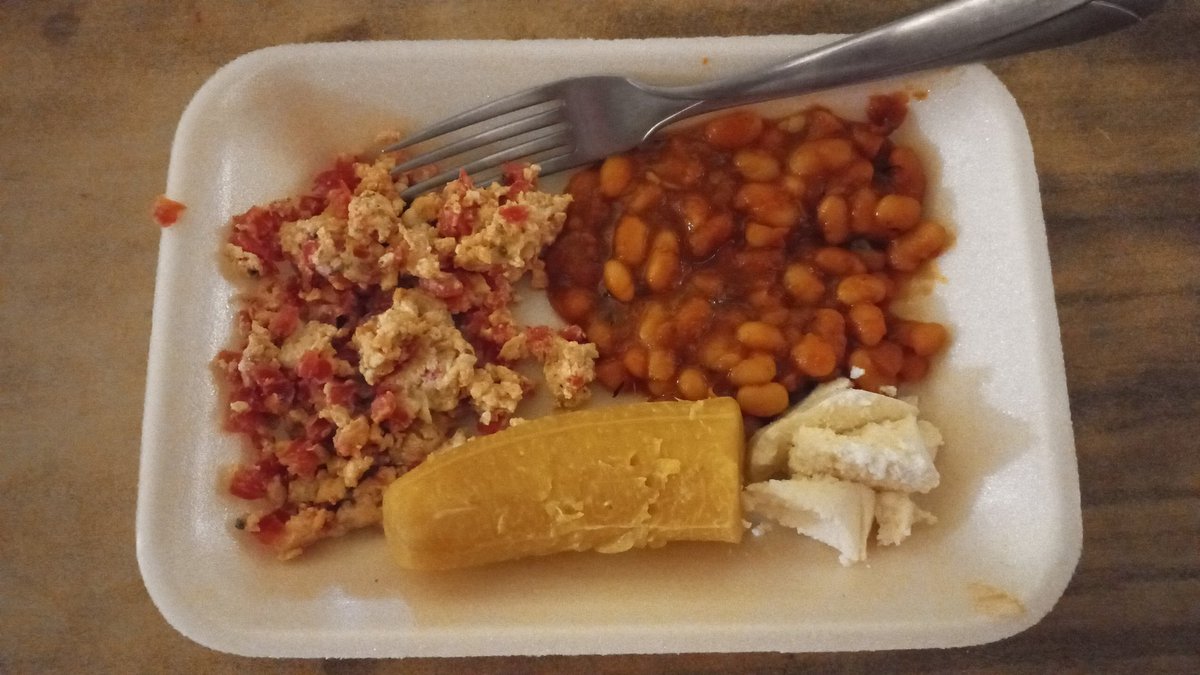 FernandaAa_vd's tweet photo. Cuantas cals le calculan a mi desayuno? https://t.co/6mbpCP03C9