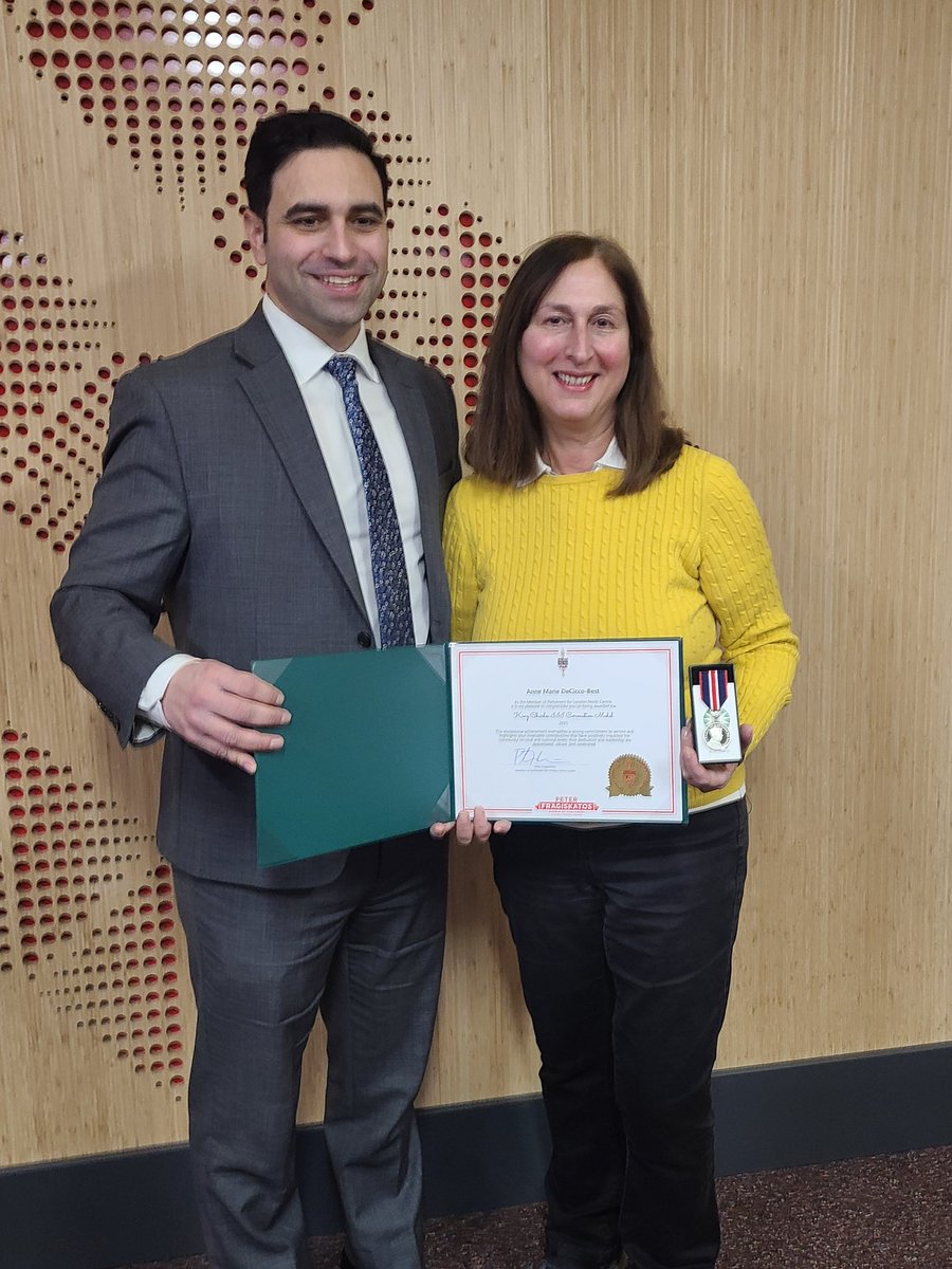 A M DeCicco-Best tweet media