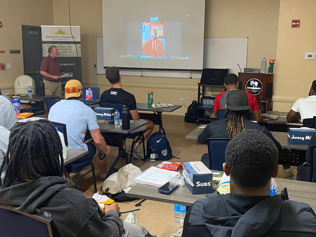 StoneHillNJ's tweet photo. Big thanks to @TEST_Football  Academy for having us at its Florida training center last week and to all the athletes who showed up ready to learn! 💡💰 

Remember, the decisions you make today will shape your future! Take control of your finances and put in place strategies for long-term wealth and security.  🏈💪 

#stonehillfinancial #wealthmanagement #financialliteracy #financialplanning #professionalathlete #sportsandentertainment #NFL