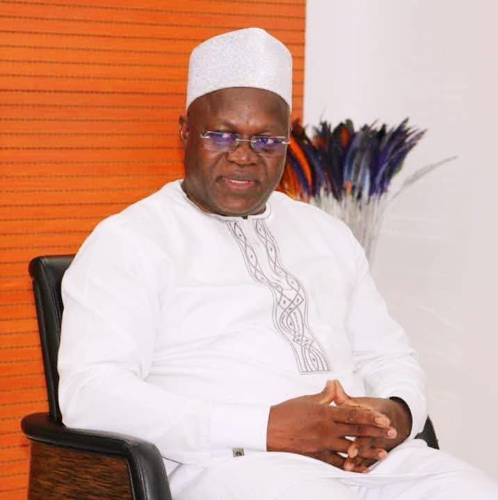 Un enseignant affecte l'éternité; il ne peut jamais dire où s'arrête son influence.

Pensée spéciale à tous les enseignants qui façonnent dans le bon sens nos enfants.

Bon début de semaine.

#KYC