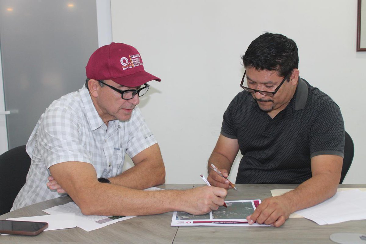 La SEDETUS trabaja en el proyecto del programa “Vivienda para el Bienestar”
En seguimiento a la instrucción de la gobernadora Mara Lezama de diseñar, implementar y evaluar las políticas y programas que impulsen y regulen el territorio, dignificando el espacio público, la vivienda