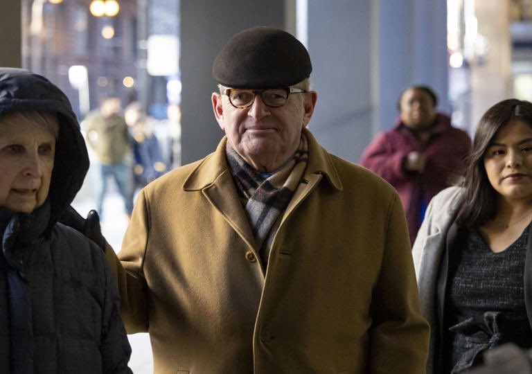 ///BREAKING/// The jury DEAdLOCKED on all charges against Michael McClain, the longtime confidant to House Speaker Michael Madigan