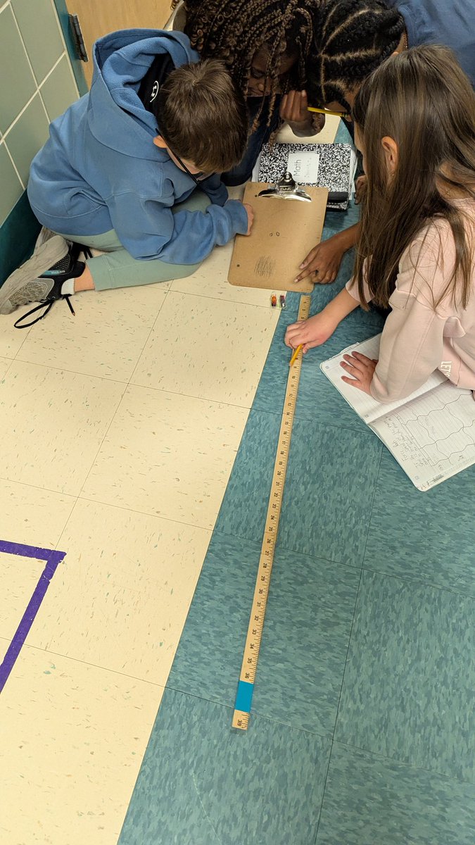 Forces lab! Discussing how energy transfer happens when a moving object collides with a stationary object! 🛹➡️🛹 #teambce <a href="/BearCreekElem/">Bear Creek</a>