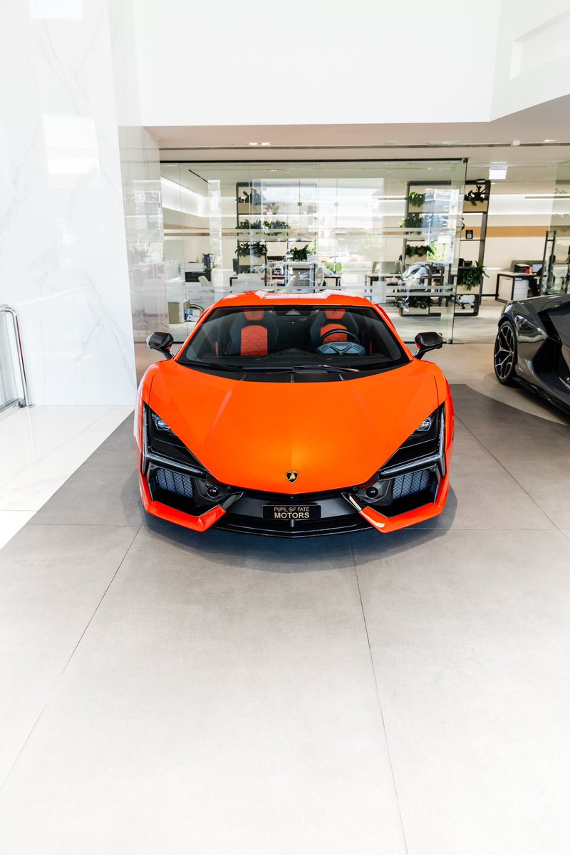 aka_valou's tweet photo. REVUELTO 🍊🇦🇪 https://t.co/WlnhjkNjet