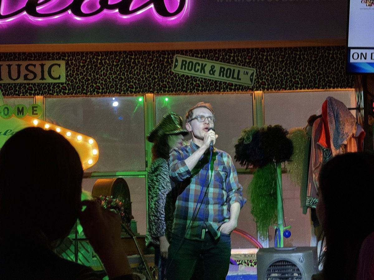 Watching <a href="/YugSTAR/">Guy 'Yug' Blomberg</a> bust out Bo Burnham and <a href="/UnboundCreation/">Unbound Creations 🐦‍⬛</a> rocking queen was a treat. ❤️#DICE