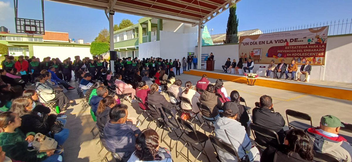 Se llevó a cabo la  estrategia para la prevención del embarazo en adolescentes "Un día en la vida de...", con la intención de fomentar la Educación Integral en Sexualidad (EIS) en las comunidades escolares con mayor incidencia de embarazo adolescente. 
<a href="/SeducEdoMex/">Educación, Ciencia, Tecnología e Innovación</a> 
<a href="/SEMSedomex/">SEMS</a>