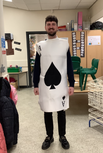 StJosephsM5's tweet photo. Thank you our lovely staff at St. Joseph's for taking part in #NSPCCNUMBERDAY and having lovely time with children, celebrating Maths and helping others. https://t.co/2uWty33Nii