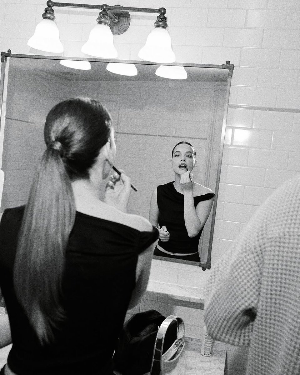 thebarbsangel's tweet image. 📲 | “BIG weekend, from NYFW with @/express to New Orleans with @/raisingcanes I would say we need a few days to come back to reality. Thanks to everyone involved and thanks to express for helping us stay sharp while eating chicken and crawfish. #dresstoexpress #expresspartner”