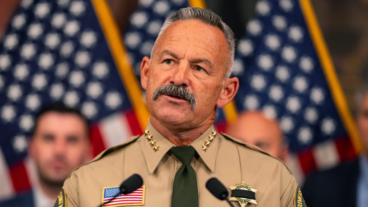 KTLA's tweet photo. Pro-Trump California sheriff expected to run for governor https://t.co/GSGmRumgG8 https://t.co/9uElLpT5cr