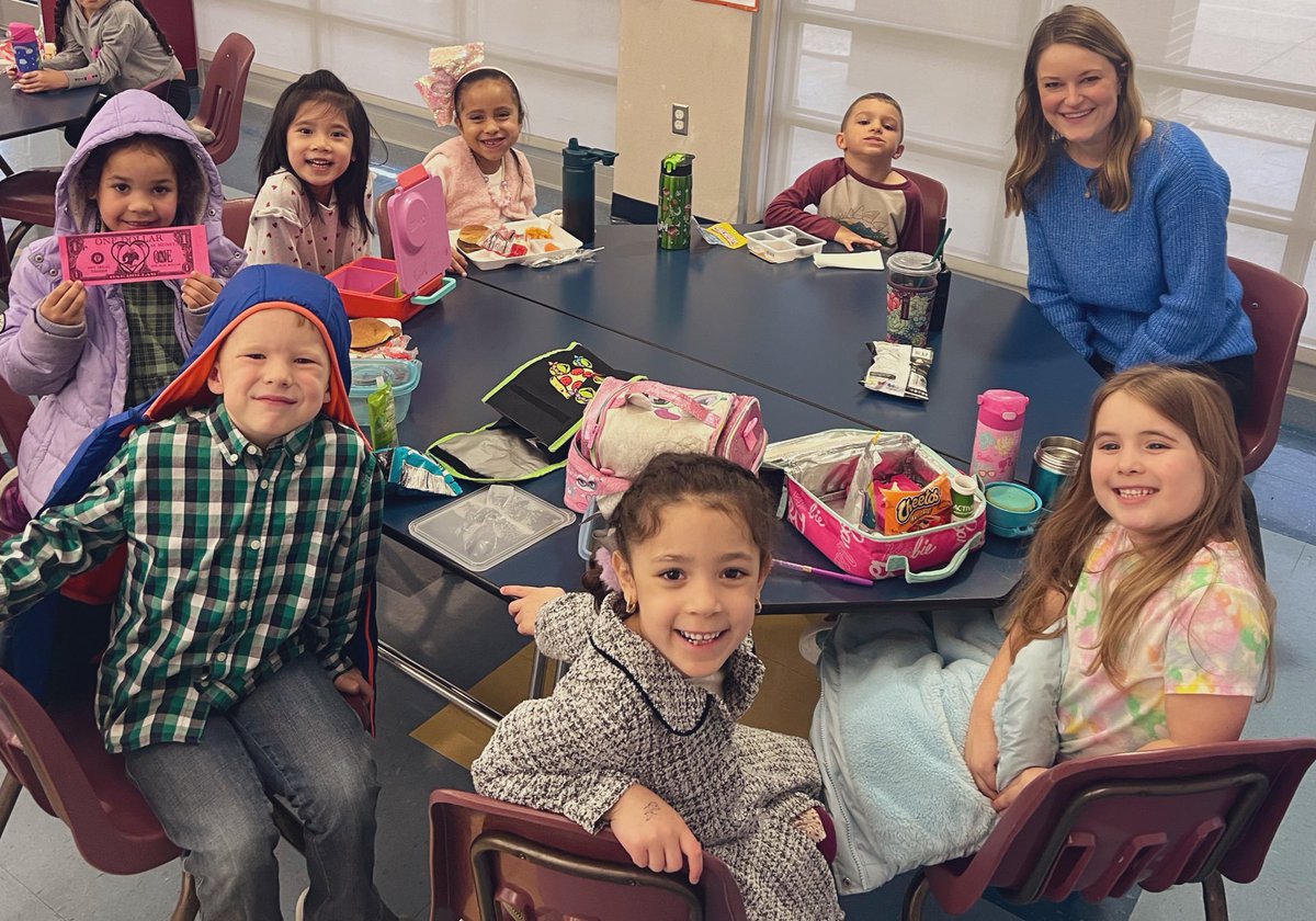 KathleenPeercy's tweet photo. Eating lunch with students always reminds me of the simple joys found in being an educator. Cartoons, chicken nuggets, and favorite animals were the topics we covered today. Grateful for our students at @FRES_Eagles! https://t.co/FKErFNA2bW