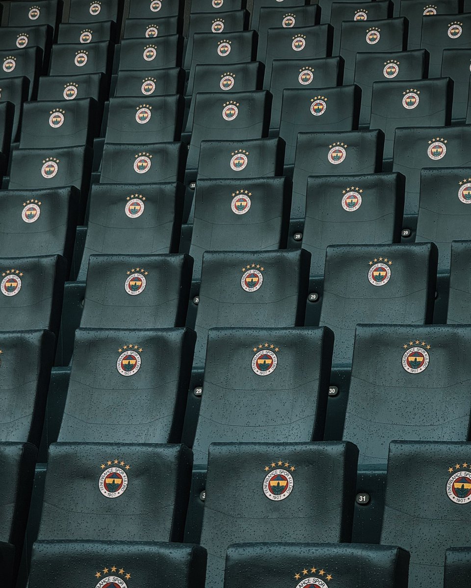 Fenerbahce's tweet photo. The stage is set. 🏟️

#UEL #FBvAND https://t.co/70M3xuP7Fx