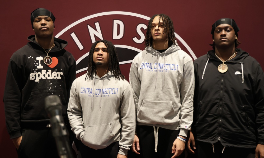 Windsor High School Celebrates Signing Day for Standout Football Athletes windsorct.org/o/whs/article/…