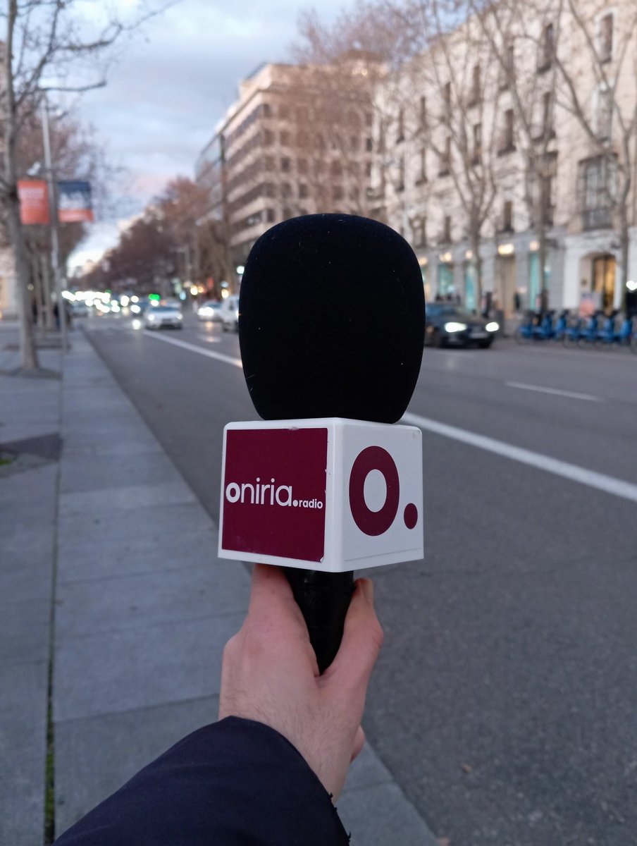Mañana jueves es el #DíaMundialDeLaRadio 📻 y en Oniria Radio lo vamos a celebrar... ¡buscando a nuestros oyentes! 🔎

🧐 IVI EN ONIRIA sale a la calle para intentar dar con sus mayores fans en Madrid. ¿Lo conseguirá?

🕗 08:00 - 10:00
🚗 Emisoras DAB+
📲 play.oniriaradio.com