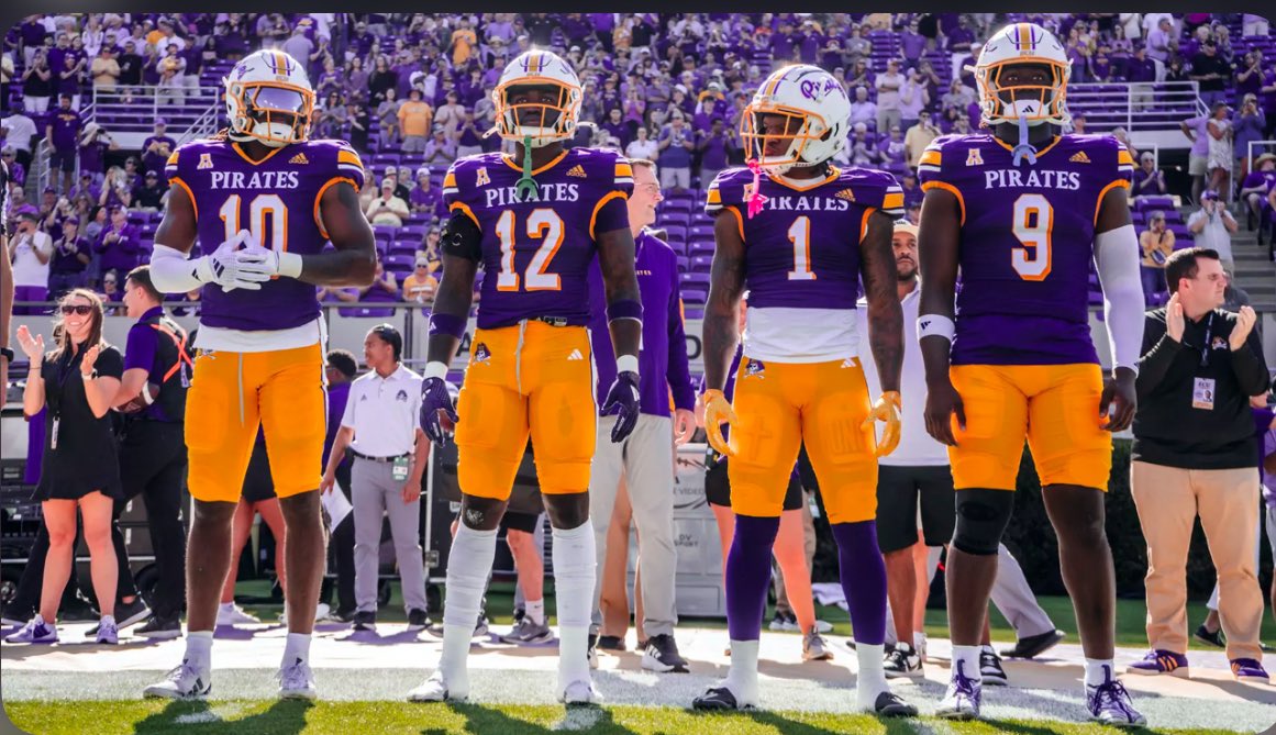 #AGTG  I am extremely blessed to receive my 9th offer from <a href="/ECUPiratesFB/">ECU Football</a> 🙏🏾🙏🏾<a href="/Dyrell_Roberts/">Dyrell Roberts Sr.</a> <a href="/RivalsFriedman/">Adam Friedman</a> <a href="/hatfieldsports/">Matthew Hatfield</a> <a href="/SWiltfong_/">Steve Wiltfong</a> <a href="/WillVapreps/">Will Vapreps Garlick</a> <a href="/TomLoy247/">Tom Loy</a> <a href="/_dhsathletics/">Denbigh Athletics</a> <a href="/TeeFree_/">Tony M. Freeman</a>