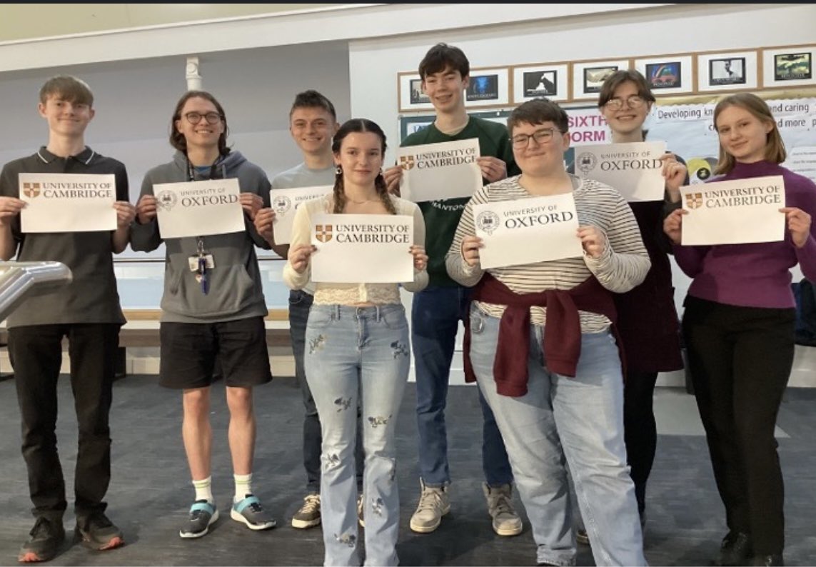 Dane_Court_GS's tweet image. We are delighted to announce that nine Year 13 students have received university offers from Oxford or Cambridge (a Dane Court record)!
🌟✨🎓
Congratulations to Laurie, Ed, Zuzanna, Sophia, Milo, Connie, Gregor, Louis and Rebecca (not pictured). 👏