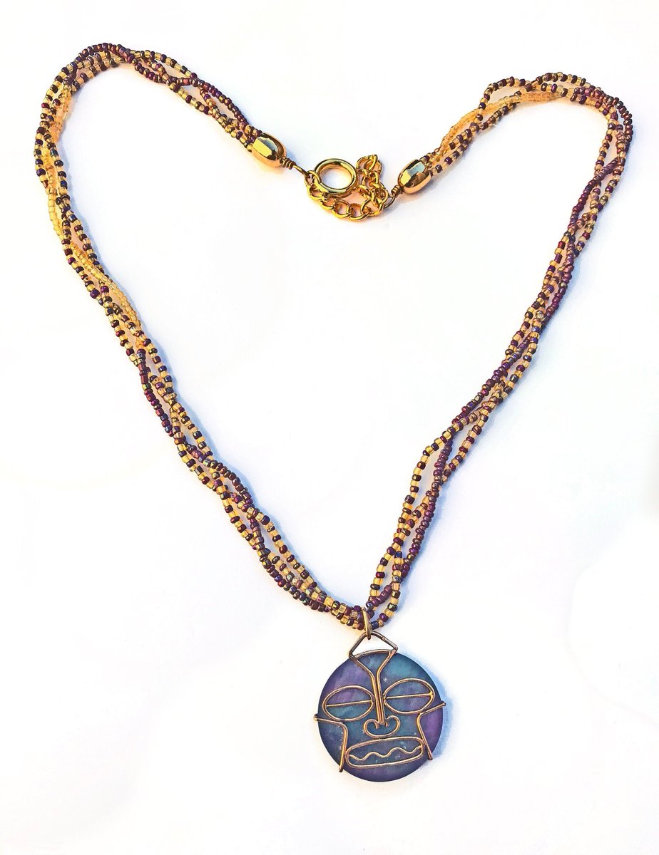 hvaradhan's tweet image. Three Strands Necklace, Boho Black Mother of Pearl Tribal Pendant, Seed Beads Chain, Multi Shaded Small Beads, Vintage Gold Wired Face Focal #ThreeStrands #SeedBeadNecklace 
$42.00
➤ etsy.com/listing/863800…