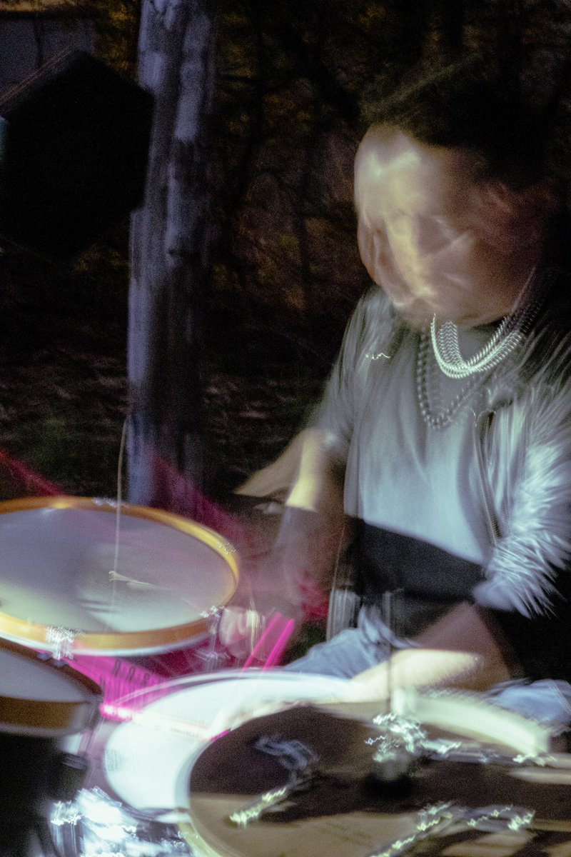 `CIBERNATIVO’ out feb 28
full álbum

links.altafonte.com/bruno_cibernat…