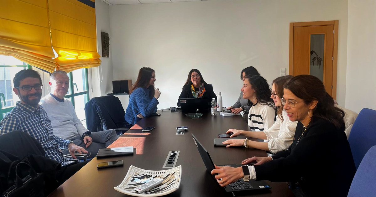 funddonbosco's tweet photo. El Comité Técnico del #proyectoALMA hizo un balance positivo de la situación actual y continuamos impulsando el éxito del proyecto.

Dimos la bienvenida a nuevas incorporaciones tanto dentro del equipo de @funddonbosco como en @LoyolaAnd que fortalece nuestra red de trabajo. https://t.co/BufW5m7LX2