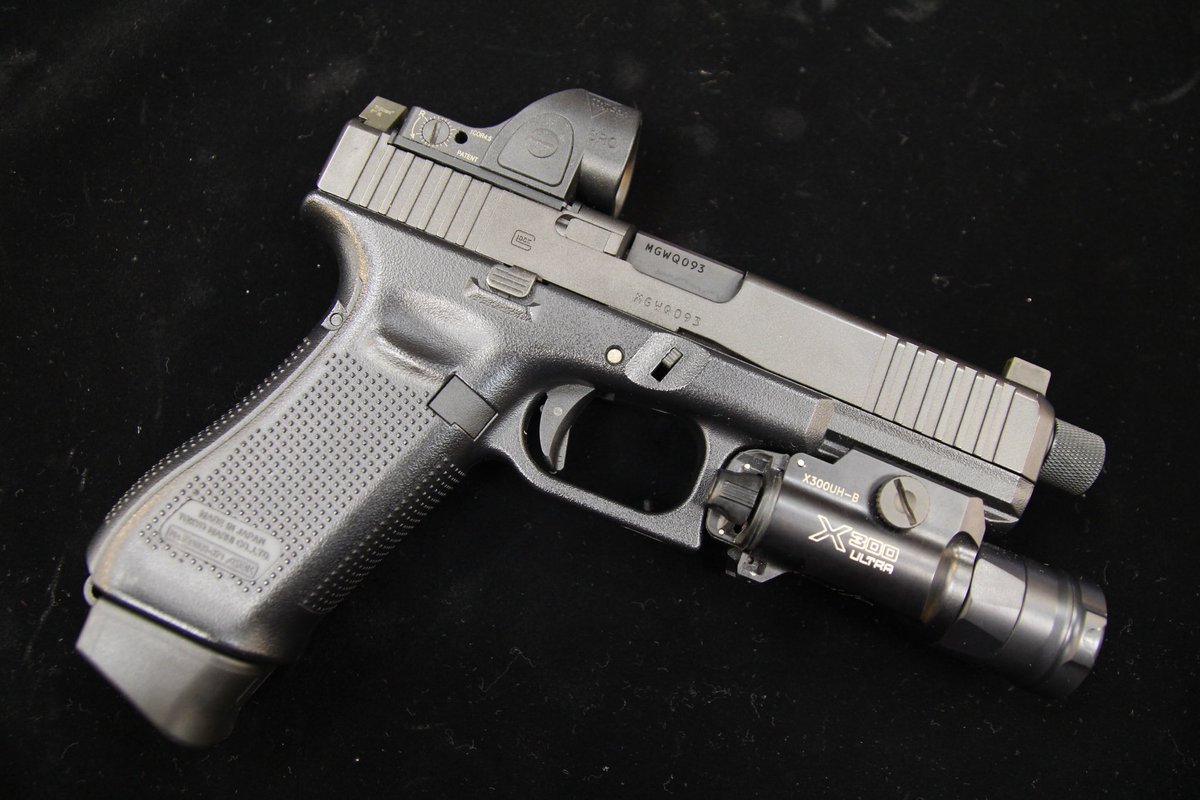 fuxu065p's tweet image. MARUI G17 gen5

MWC帶牙外管

#glocks