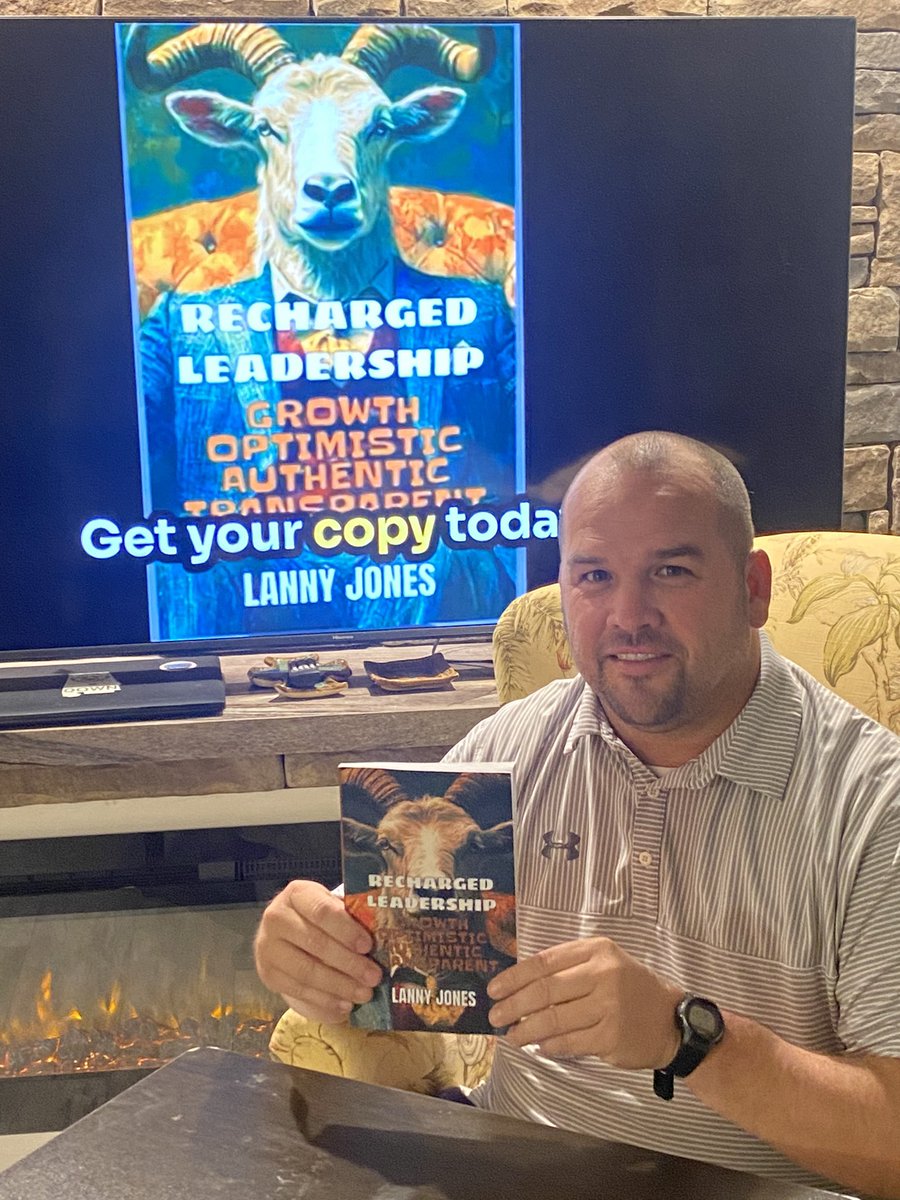 CoachLannyJones's tweet image. Books are “Hot Off The Press” and first Book Signing complete! I would love to do a Book Signing in your area! If interested, message me or email me at coachjones1980@gmail.com