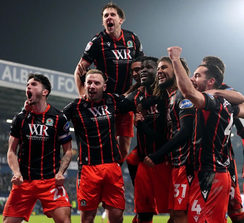 andiweimann's tweet image. What a win 🤩🤩

A tough couple of days but we will stick together and give everything for this big final push. 💪🏻

Thanks to everyone who travelled tonight and supported us. We need you on Saturday and until the end of the season 🔵⚪️.