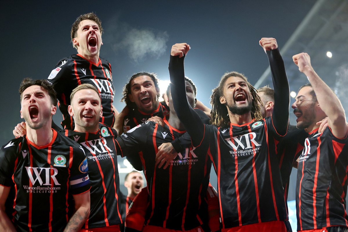 What a win 🤩🤩

A tough couple of days but we will stick together and give everything for this big final push. 💪🏻

Thanks to everyone who travelled tonight and supported us. We need you on Saturday and until the end of the season 🔵⚪️.