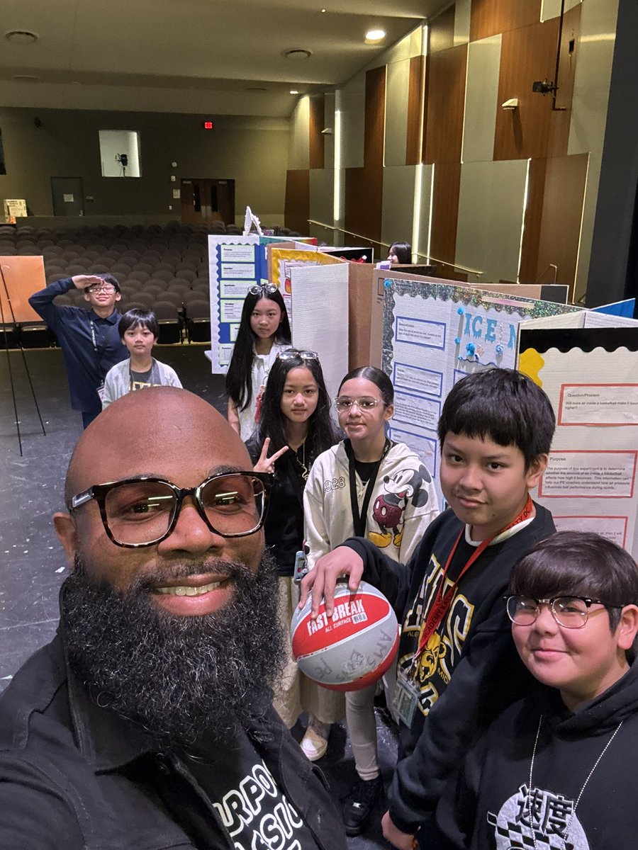 Joseph Senegal tweet media