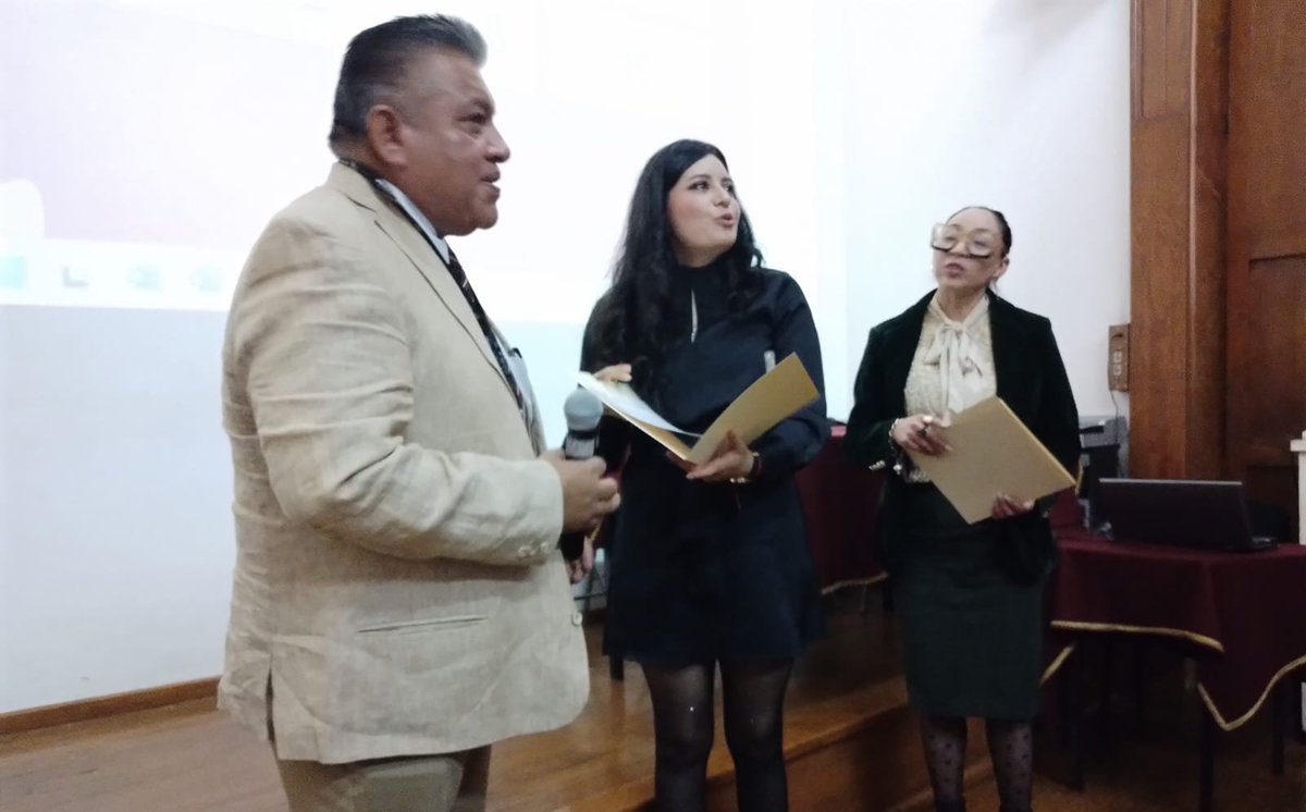 El titular de la <a href="/dbg_epoem/">Dirección de Bachillerato General.Estado de México</a> Mtro Juan Manuel Galicia Bonifacio gestionó una capacitación sobre los valores y principios rectores del servicio público contenidos en el Código de Ética de los Servidores públicos de la #SECTI, promovidos por nuestra Gobernadora Mtra. <a href="/delfinagomeza/">Delfina Gómez A.</a>