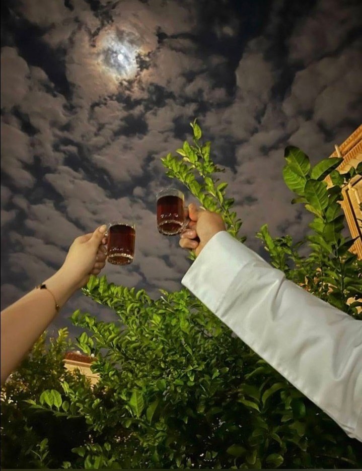 « أغليك ياوجهٍ عسى الليالي ماتبعده عنّي »❤️