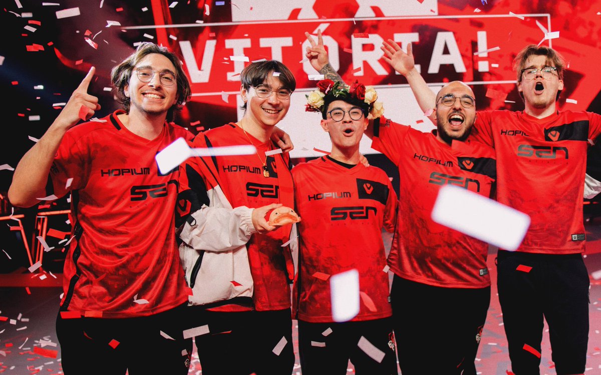 Sentinels continue to dominate VALORANT viewership stats! 🔝📈

According to newly released data from <a href="/EsportsCharts/">Esports Charts 🇺🇦</a>, <a href="/Sentinels/">Sentinels</a> hold the top spot as the most popular VALORANT team by years in the top 5 for average viewership between 2020 and 2024. They’ve notched 3 years in the