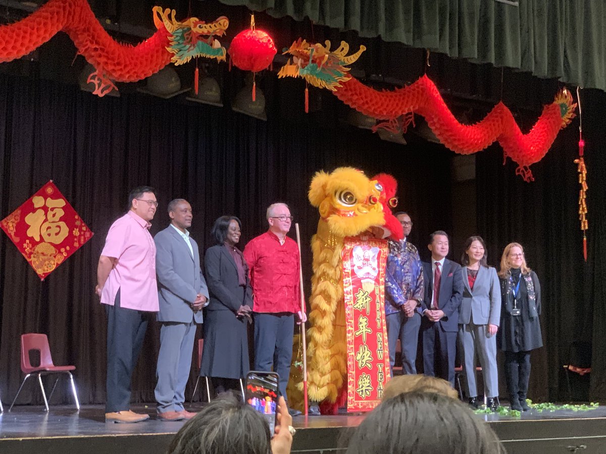 TDSB International Student Programs tweet media