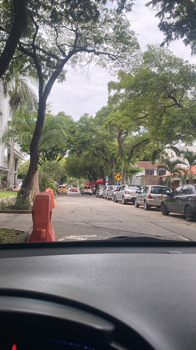 #cali #ubersex Que parejas tienen la mente y el gusto para dar un paseo por la ciudad??? 
Yo gasto las 🍻 #parejasswinger #swingercali