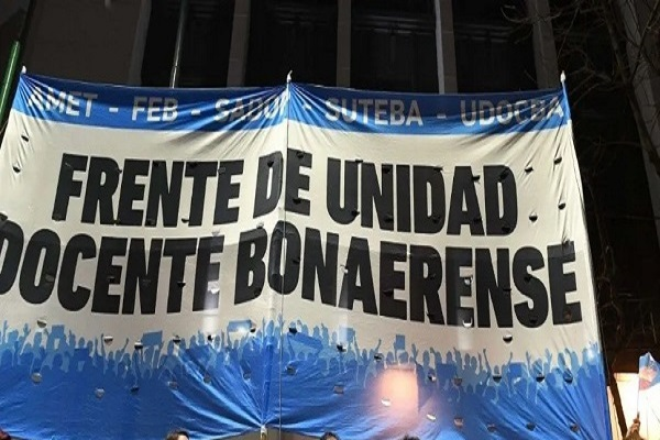 udocbacentral's tweet photo. FUE ACEPTADA LA PROPUESTA SALARIAL POR LOS SINDICATOS QUE INTEGRAN EL FUDB

https://t.co/fAwM04xYWi https://t.co/7CmnlJCWpG