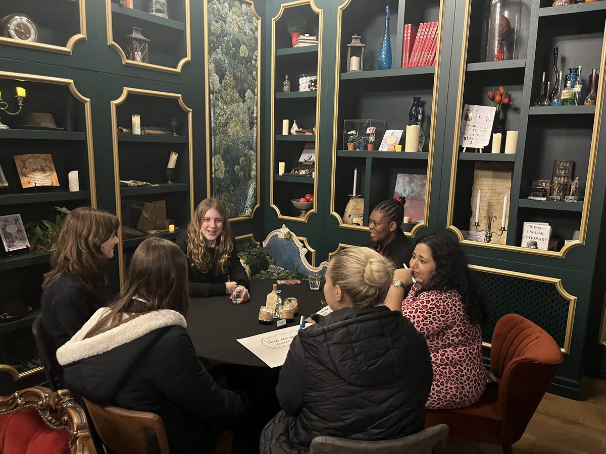 An amazing creative careers panel event at <a href="/GrimmAndCo/">Grimm & Co</a> today with Flux Rotherham. 🌟 Students were able to hear from radio <a href="/BBCSheffield/">BBC Sheffield</a>, football/ teaching  <a href="/swfc/">Sheffield Wednesday</a> and Children’s Capital of Culture <a href="/ccoc_roth2025/">Children's Capital of Culture</a>! Learning about their journey and tips! #NAW2025 <a href="/waleshighnews/">Wales High News</a> 🥳