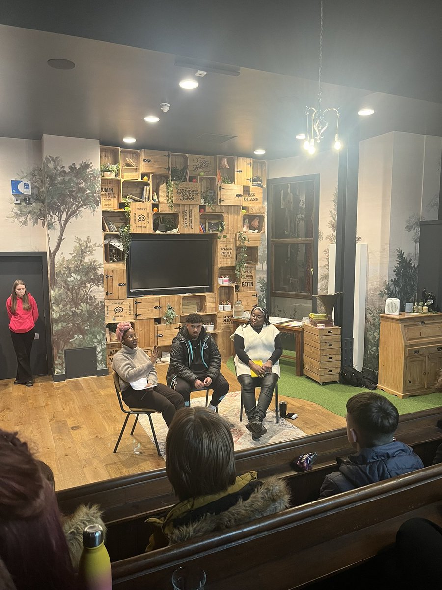WHSCareers's tweet photo. An amazing creative careers panel event at @GrimmAndCo today with Flux Rotherham. 🌟 Students were able to hear from radio @BBCSheffield, football/ teaching  @swfc and Children’s Capital of Culture @ccoc_roth2025! Learning about their journey and tips! #NAW2025 @waleshighnews 🥳 https://t.co/exLP1ZbRzN