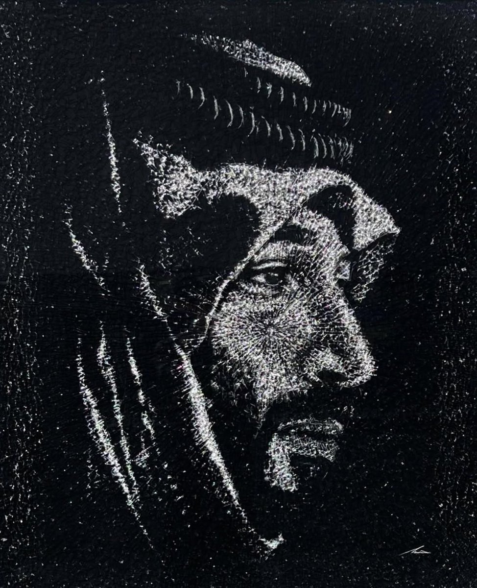 1dana_11's tweet photo. الفنان السعودي أصيل المغلوث @artbyaseel قدر يقدم لنا فن الرسم بأسلوب جديد ومميز بإستخدامه للزجاج والمطرقة!

شوفوا معي جمال لوحاته!🤩✨.. https://t.co/VTBMQkesyQ