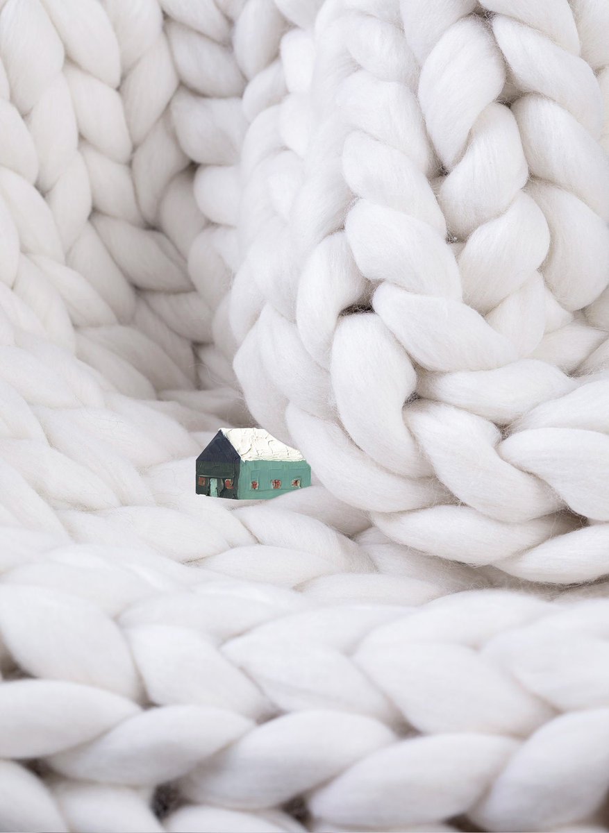 "Whether with wool or with a narrative thread, I can weave a whole idea. Knitting, like writing, is a handcraft." Cozy up and read <a href="/perrineleblanc/">Perrine Leblanc</a>'s account of knitting through the frigid Gaspé winter (translated by Katia Grubisic) on our website now: maisonneuve.org/article/2024/1…