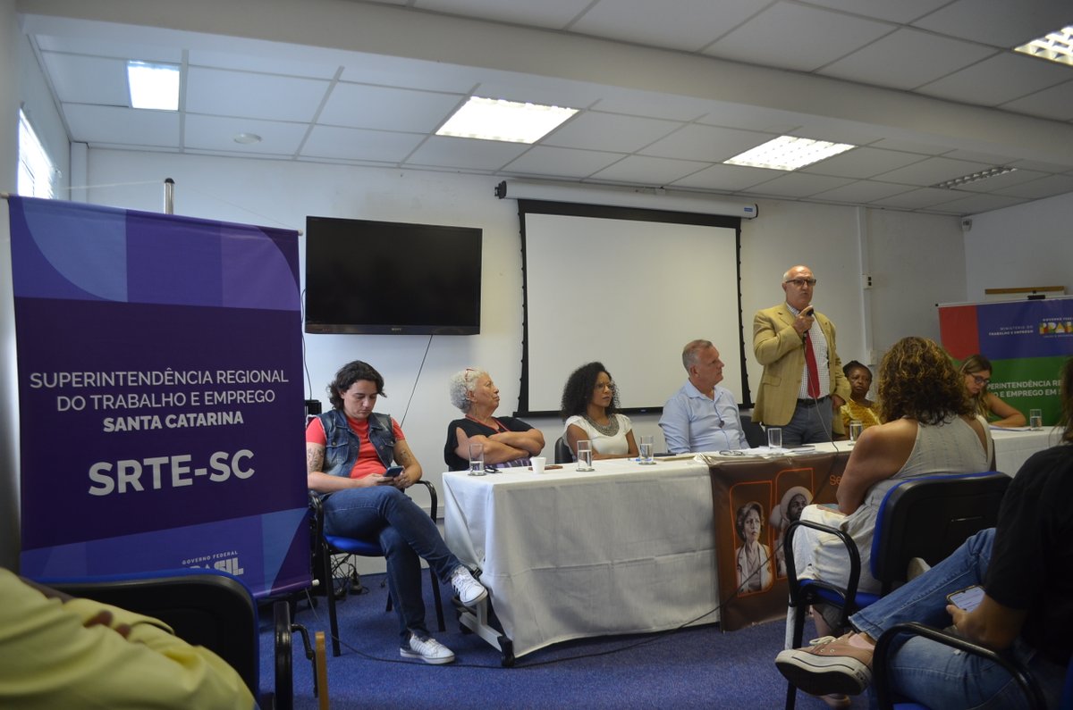 MPTSC's tweet image. Um grito de liberdade!
Caso Sônia de Jesus figura como tema principal dos debates no Dia Nacional de Combate ao Trabalho Escravo em SC
prt12.mpt.mp.br/procuradorias/…