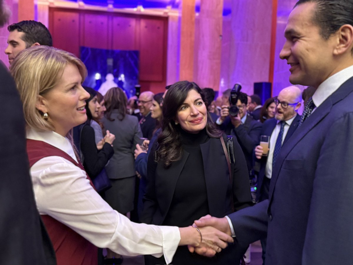 Carole Saab 🇨🇦 tweet media