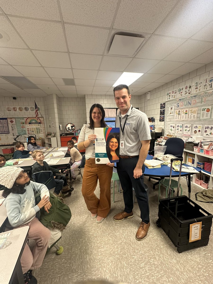 jcpsPDL's tweet photo. Congrats to Ms. Frazier on achieving her boards! @KYNBCTNetwork https://t.co/Hr4BliXU3T
